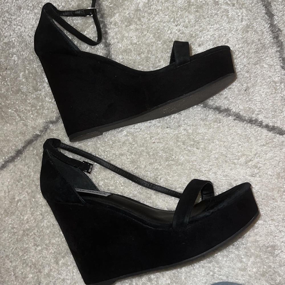 Steve Madden Strapy Wedges